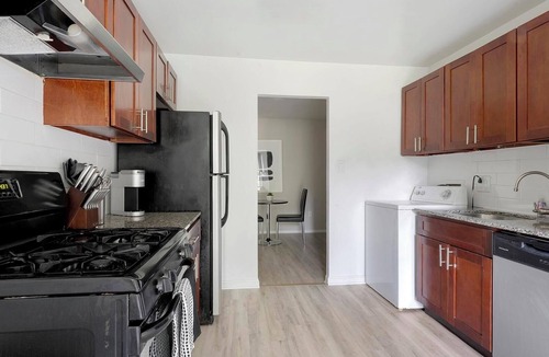 Greenbelt Apartment | Landing | Modern 1BD, Pool, Gym