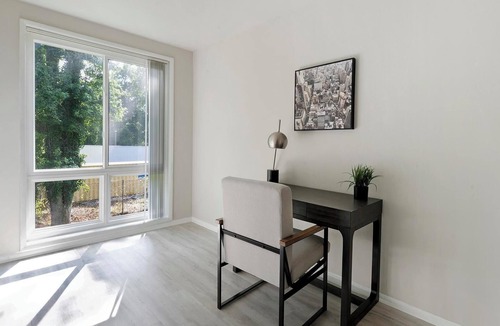 Greenbelt Apartment | Landing | Modern 1BD, Pool, Gym