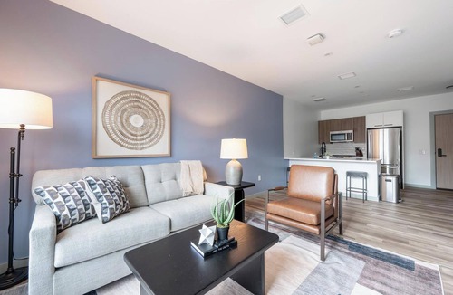 Haverhill Apartment | Landing | Modern 1BD, Pool, Gym