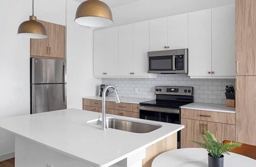 Austin Apartment | Landing | Modern 1BD, Pool, Clubhouse