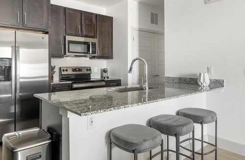 Austin Apartment | Landing | Modern 1BD, Pool, Gym