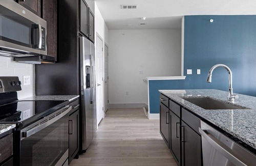 Austin Apartment | Landing | Modern 1BD, Pool, Gym