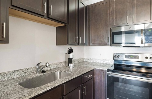 Spring Apartment | Landing | Modern 1BD, Pool, Clubhouse