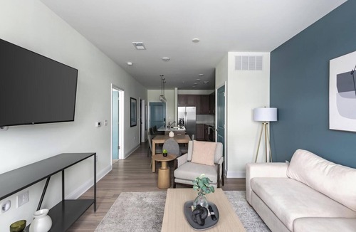 Wilmington Apartment | Landing | Modern 1BD, Pool, Clubhouse