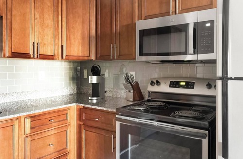Hillsborough Apartment | Landing | Modern 1BD, Clubhouse, Gym