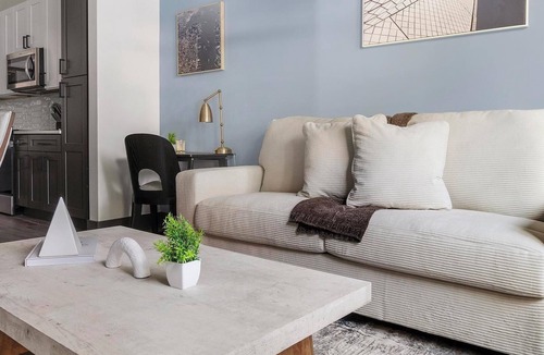 Southbank Apartment | Landing | Modern 1BD, Gym, Rooftop Lounge