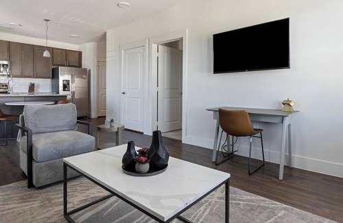 Stone Oak Apartment | Landing | Modern 1BD, Pool, Game Room