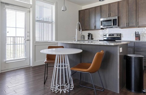 Stone Oak Apartment | Landing | Modern 1BD, Pool, Game Room