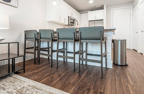 Wetmore Apartment | Landing | Modern 1BD, Yoga Studio, Gym