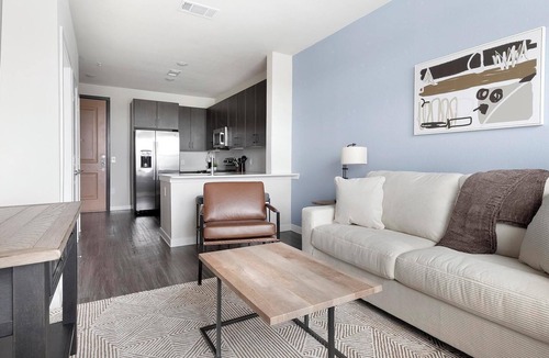 Wetmore Apartment | Landing | Modern 1BD, Gym, Clubhouse