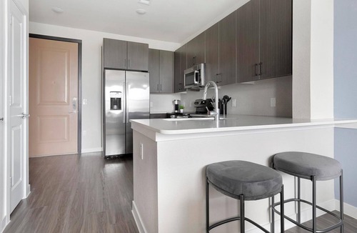 Wetmore Apartment | Landing | Modern 1BD, Gym, Clubhouse