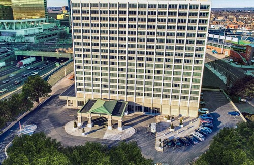 Downtown Hartford Apartment | Landing | Modern 1BD, Yoga Studio, Pool