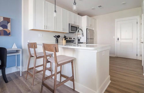 Hickory Apartment | Landing | Modern 1BD, Yoga Studio, Clubhouse
