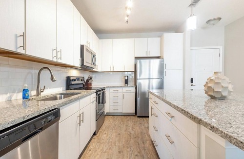 Land O' Lakes Apartment | Landing | Modern 2BD, Pool, Gym