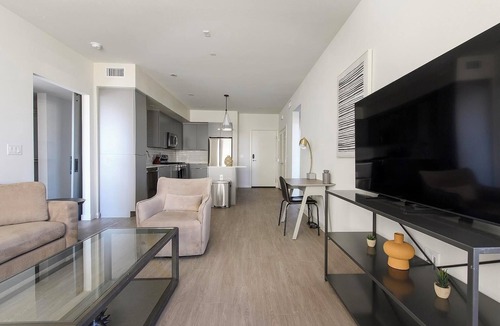 Rhodes Ranch Apartment | Landing | Modern 2BD, Courtyard, Rooftop Lounge