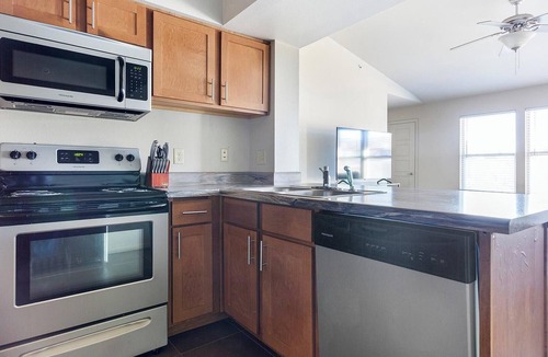 Jenks Apartment | Landing | Modern 2BD, Courtyard, Gym