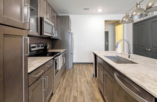 Fort Worth Cultural District Apartment | Landing | Modern 2BD, Game Room, Gym