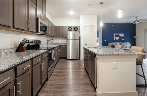 Buda Apartment | Landing | Modern 2BD, Game Room, Gym