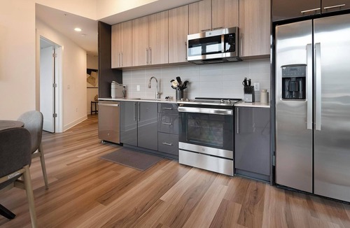 Baileys Crossroads Apartment | Landing | Modern 2BD, Gym, Game Room