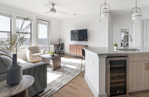 Scofield Farms Apartment | Landing | Modern 2BD, Gym, Pool