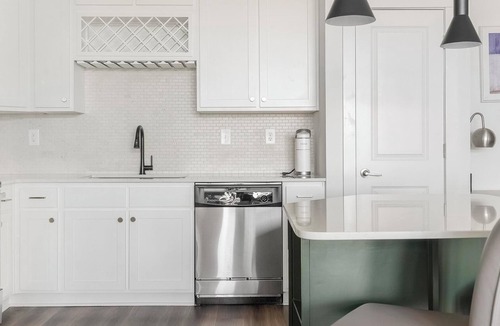 Cary Apartment | Landing | Modern 2BD, Gym, Rooftop Lounge