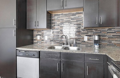 Waco Apartment | Landing | Modern 2BD, Gym
