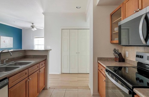 Falconhead Apartment | Landing | Modern 2BD in Bee Cave