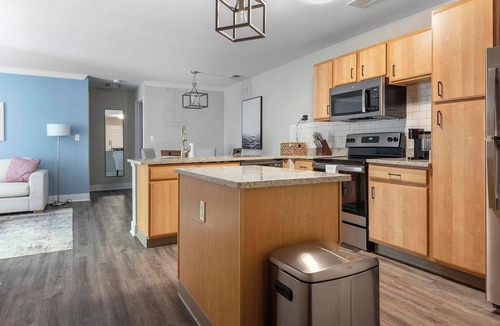 Eureka Apartment | Landing | Modern 2BD, Pool, Clubhouse