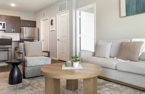 Chesterfield Apartment | Landing | Modern 2BD, Clubhouse, Courtyard