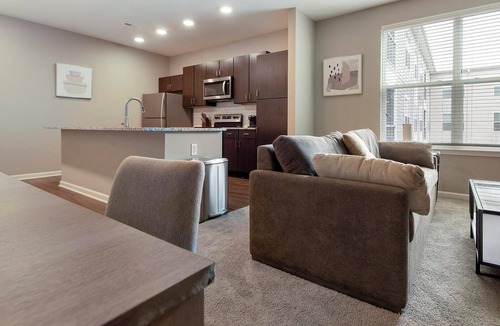 Chesterfield Apartment | Landing | Modern 2BD, Gym, Clubhouse