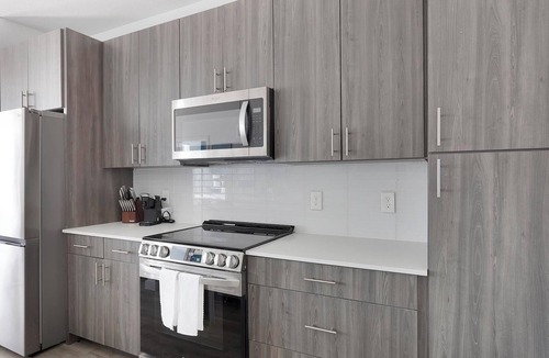 San Antonio Apartment | Landing | Modern 2BD, Gym, Clubhouse