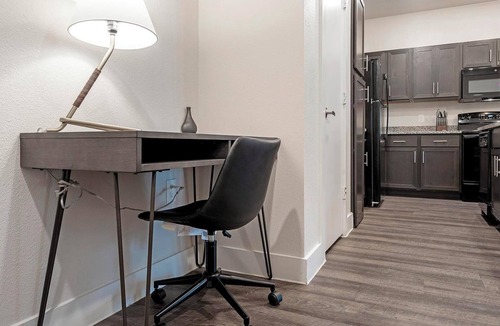 San Antonio Apartment | Landing | Modern 2BD, Gym, Pool