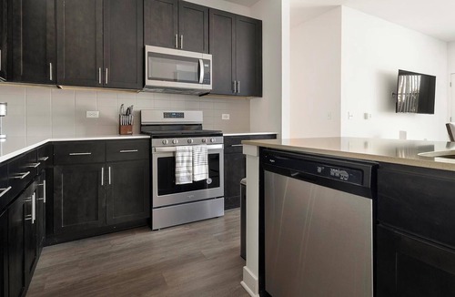 Schaumburg Apartment | Landing | Modern 2BD, Yoga Studio, Clubhouse