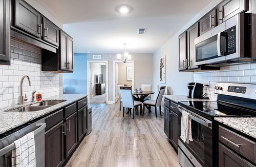 Cocoa Apartment | Landing | Modern 3BD, Clubhouse, Pool
