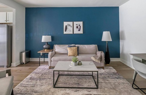 Summerville Apartment | Landing | Modern 3BD, Gym, Yoga Studio