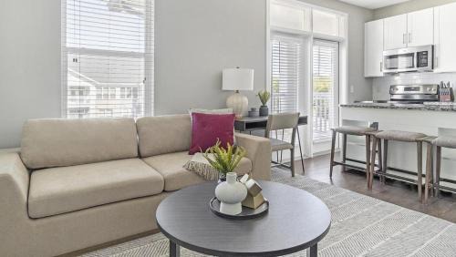 Chapel Hill Apartment | Landing Modern Apartment with Amazing Amenities ID1234X280