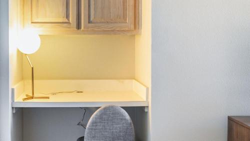 South Tulsa Apartment | Landing Modern Apartment with Amazing Amenities (ID8628X77)