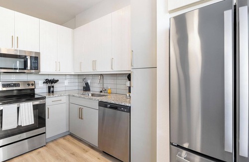 Far North Dallas Apartment | Landing | Modern Studio, Yoga Studio, Pool