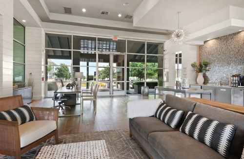 Buda Apartment | Landing | Modern Studio, Yoga Studio, Pool