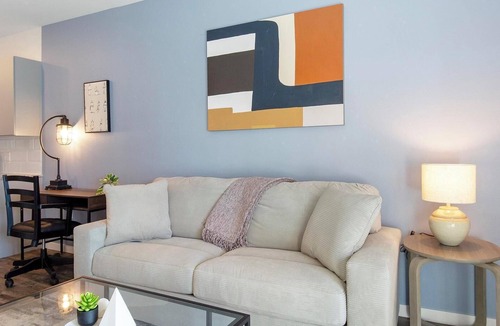 Northgate Apartment | Landing | Modern 1BD, Gym, Pool