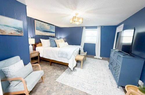 Gravois Mills House | Landing on Lake Time-Lakefront 4BD2BADockDeck