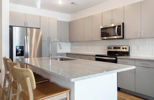Northgate Apartment | Landing | Spectacular 1BD, Gym, Pool