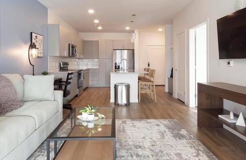 Northgate Apartment | Landing | Spectacular 1BD, Gym, Pool