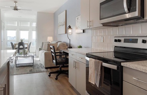 Northgate Apartment | Landing | Spectacular 1BD, Gym, Pool