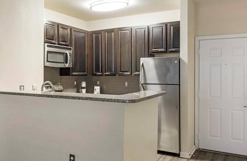 Norristown Apartment | Landing | Spectacular 2BD, Pool, Clubhouse
