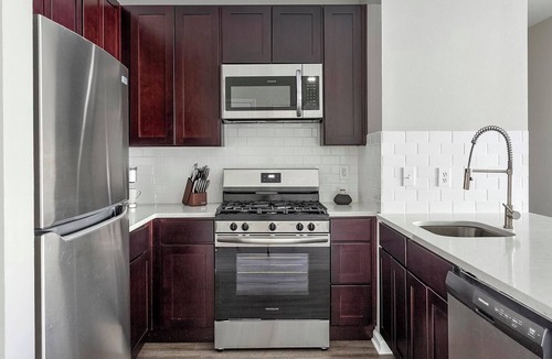 Norristown Apartment | Landing | Spectacular 2BD, Pool, Clubhouse