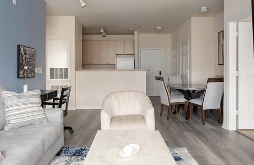Norristown Apartment | Landing | Spectacular 2BD, Gym, Clubhouse