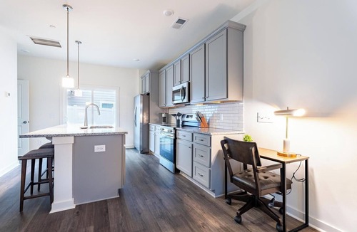 Port Wentworth Apartment | Landing | Spectacular 2BD, Gym, Pool