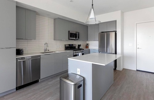 Rhodes Ranch Apartment | Landing | Spectacular 2BD, Clubhouse, Courtyard