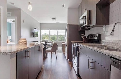 Edwardsville Apartment | Landing | Spectacular 1BD, Clubhouse, Gym